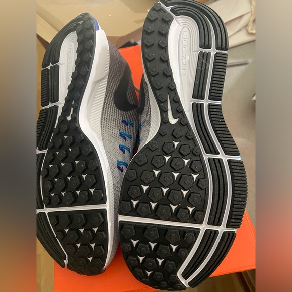 Nike Air Zoom Pegasus 33 - Picture 4 of 7